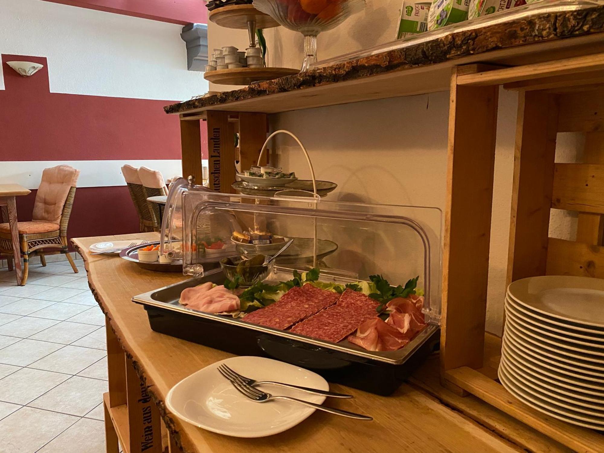 Hotel Weinstube Am Markt Gerolzhofen Luaran gambar