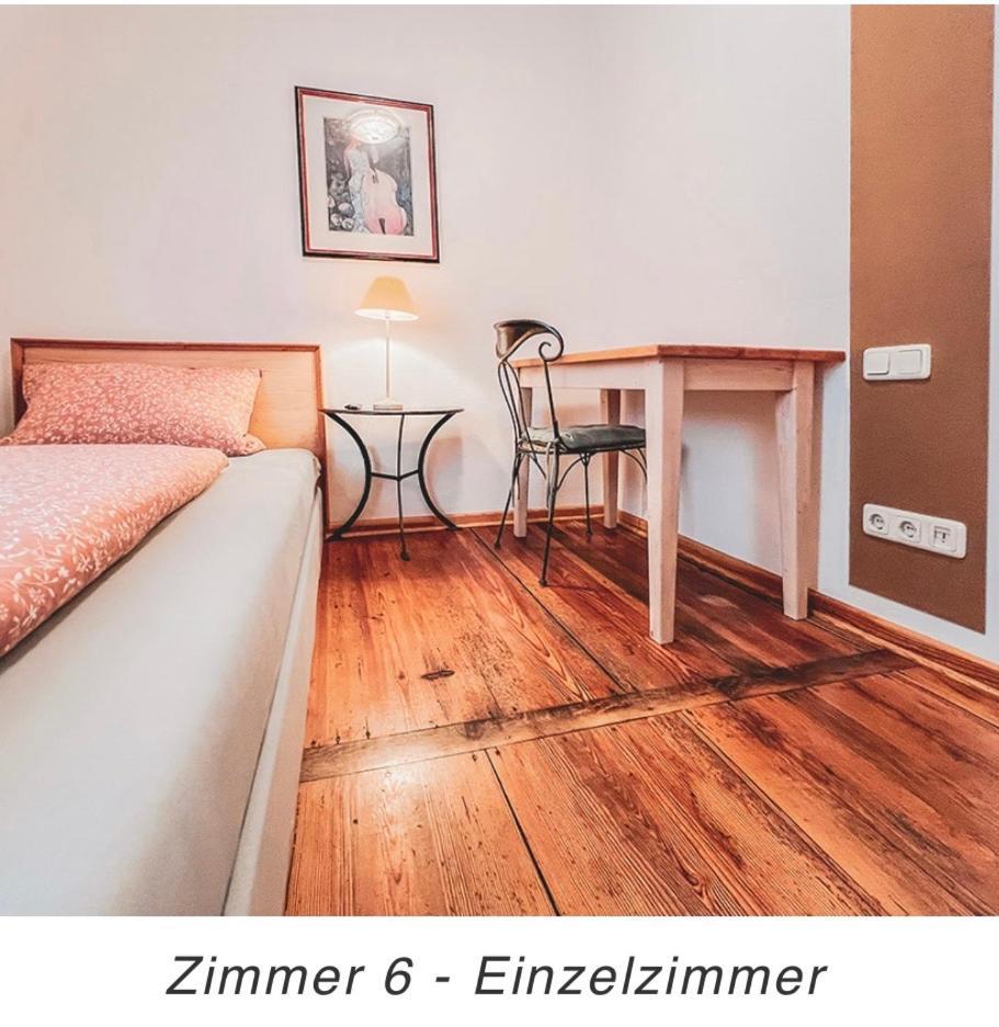 Hotel Weinstube Am Markt Gerolzhofen Luaran gambar